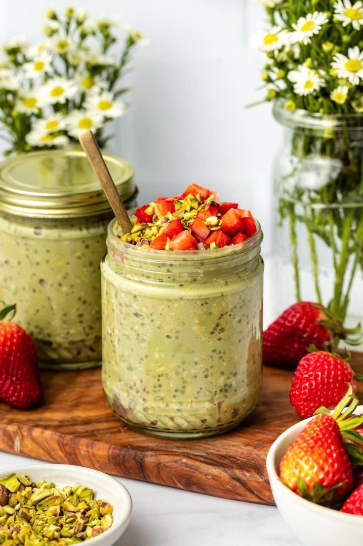 Obua-sang-voi-overnight-oats-vi-tra-xanh-dam-diu-thom-tu-nhien.jpg